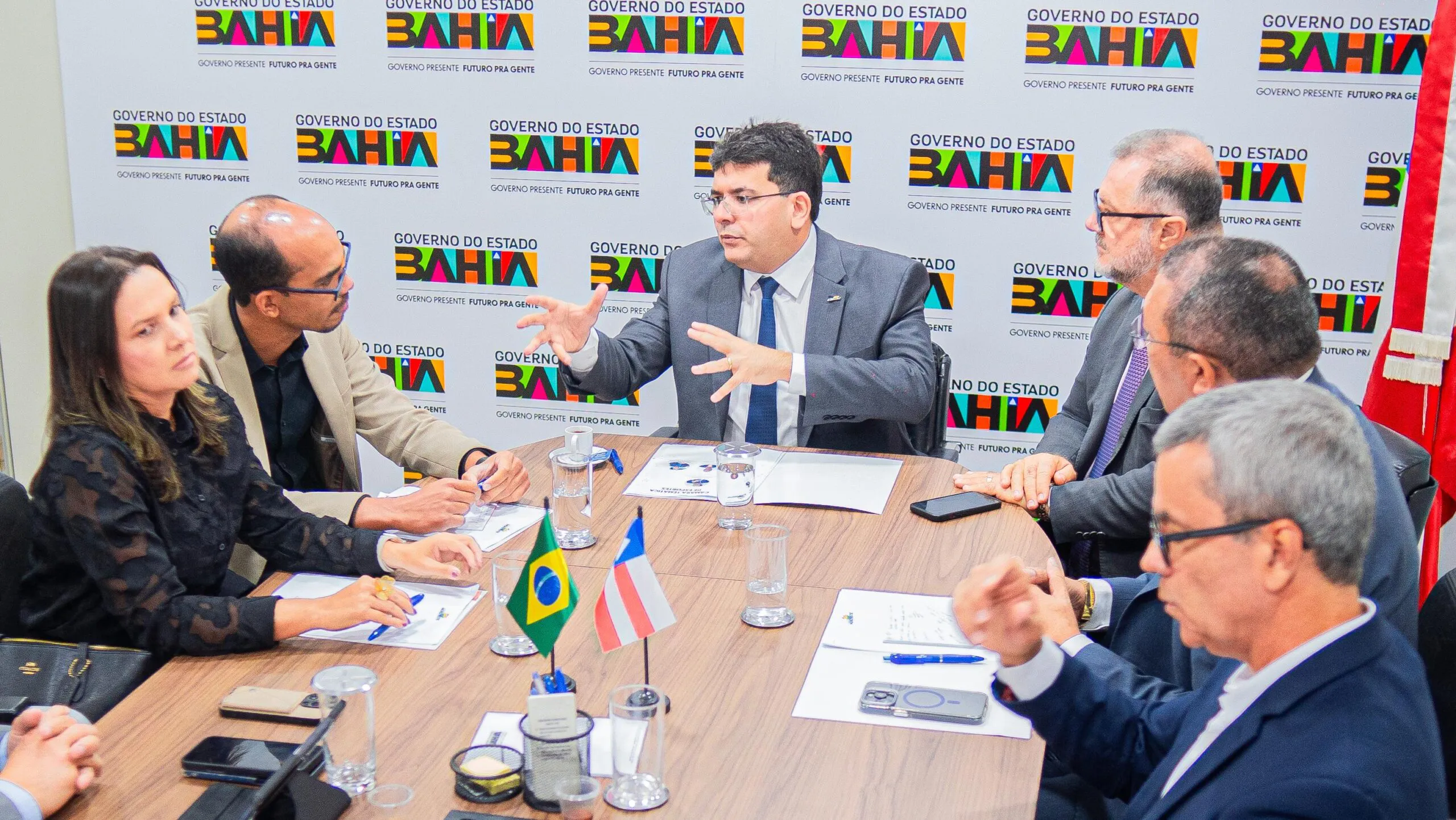 Em Brasília, Rafael Fonteles discute pautas estratégicas em reuniões das Câmaras Técnicas do Consórcio Nordeste