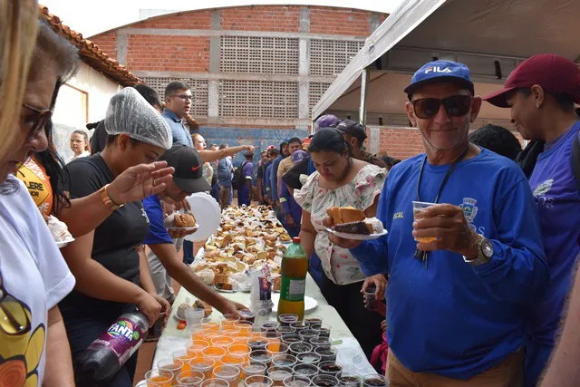 Café da manhã marca a comemoração do Dia do Gari na Secretaria de Serviços Públicos de Picos