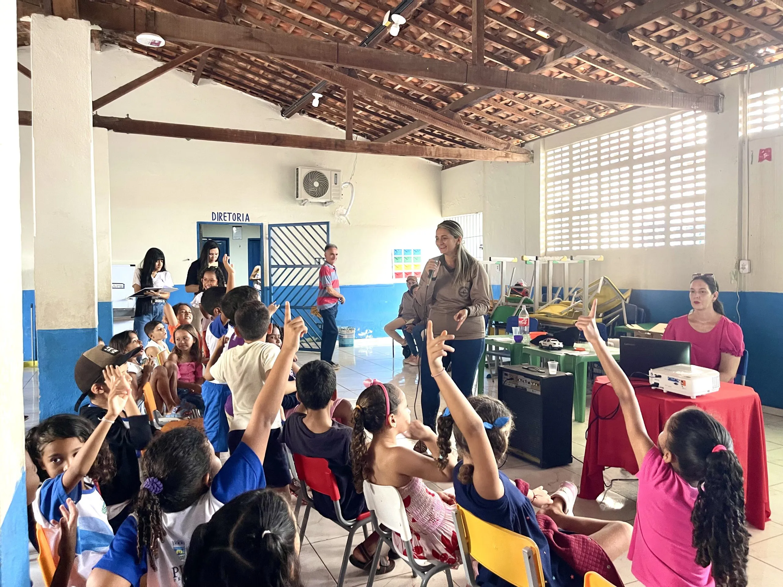Saúde de Picos ministra palestra educativa sobre cuidados com a dengue para alunos da rede municipal de Educação
