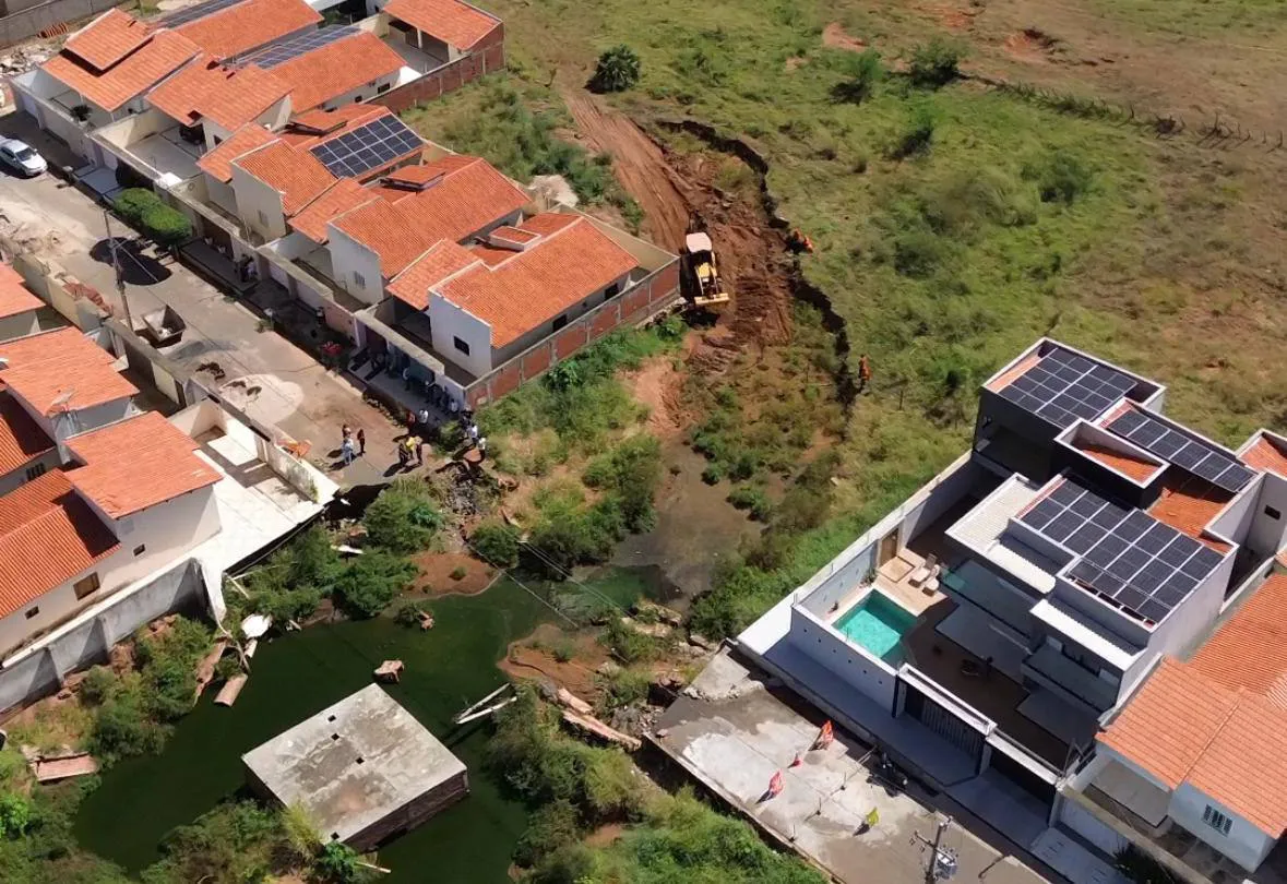 Obras da Rua Santo Agostinho, em Picos, são iniciadas
