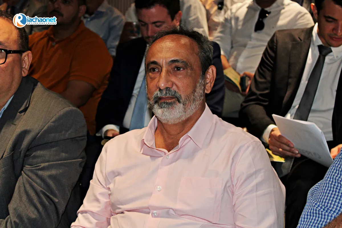 Prefeito de Santo Antônio de Lisboa, Erivaldo Lopes, participa de audiência sobre o Projeto Zero Lixões