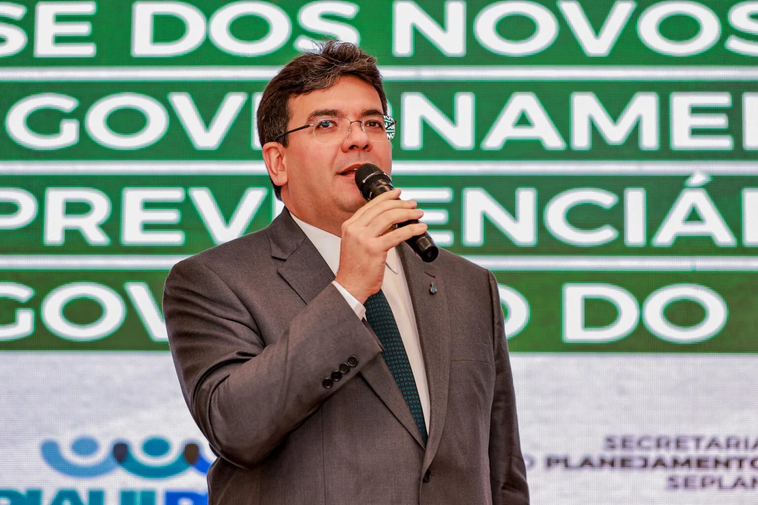 Governo do Piauí divulga calendário de pagamento dos servidores para 2026
