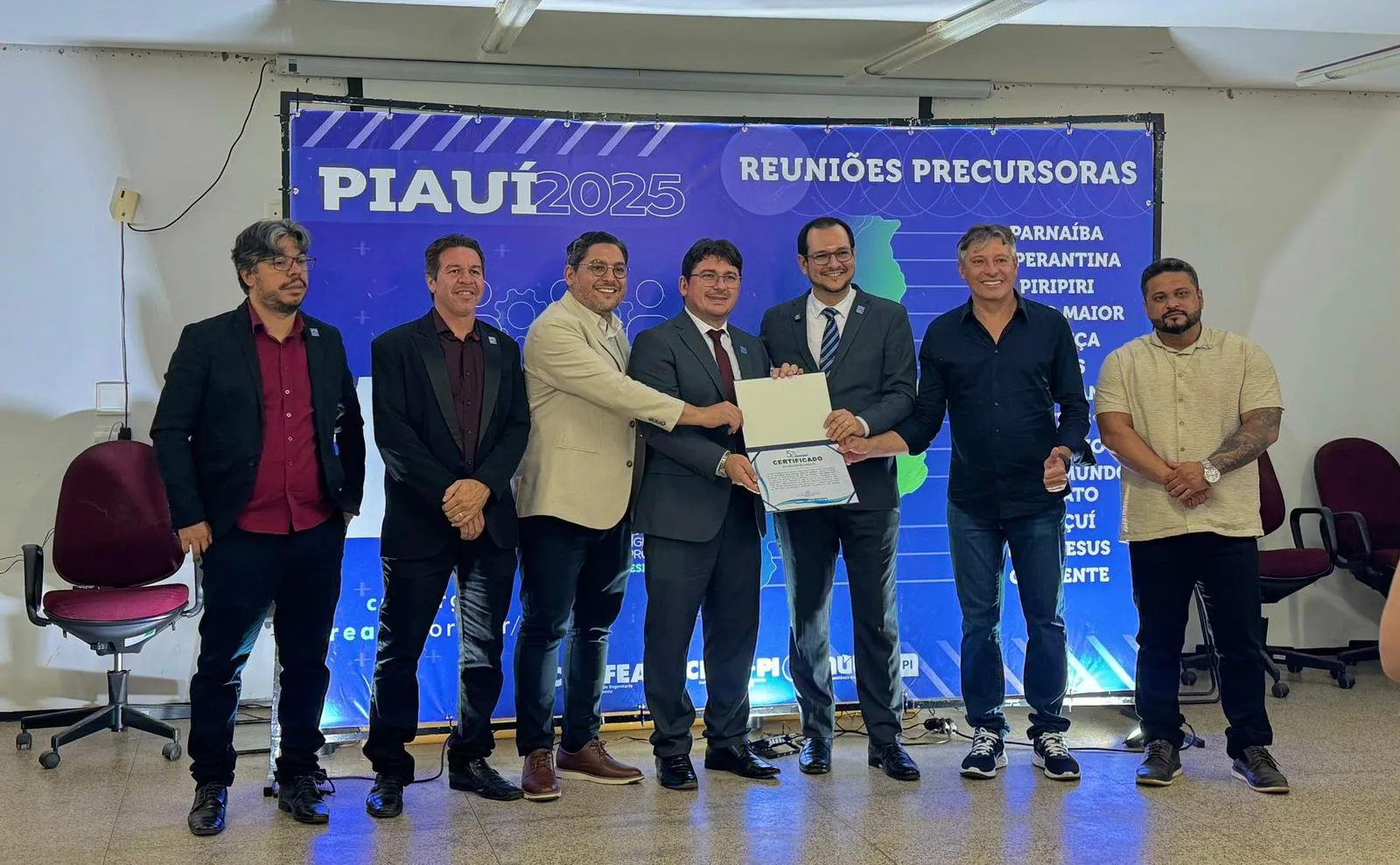 Prefeito de Ipiranga do Piauí,  Elvis Ramos, é homenageado pelo CREA-PI