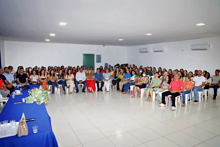 Prefeitura de Geminiano dá início ao segundo semestre letivo com abertura do 3º Itinerário Formativo do Projeto PlantAprendizagens
