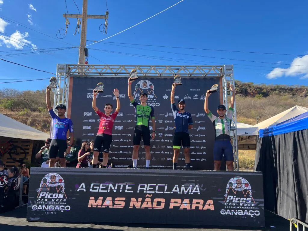 Baiano e catarinense são os campeões da elite Ultra da Picos Pro Race edição Cangaço