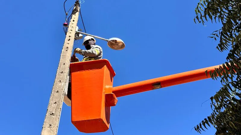 FUMIP intensifica ações de iluminação pública em bairros e comunidades de Picos
