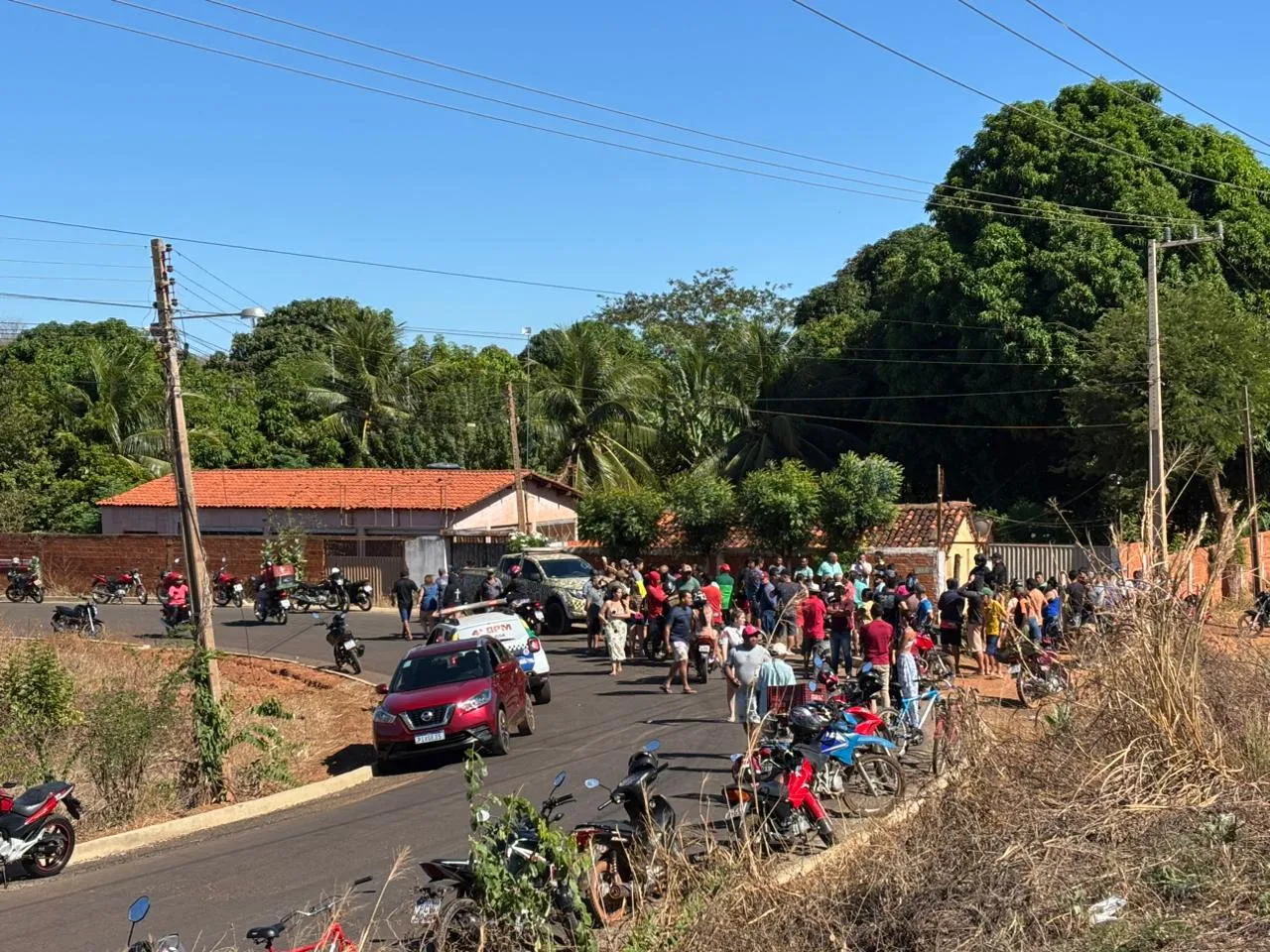 Filho é assassinado a tiros e pai é atingido no bairro Samambaia em Picos; suspeito foi preso
