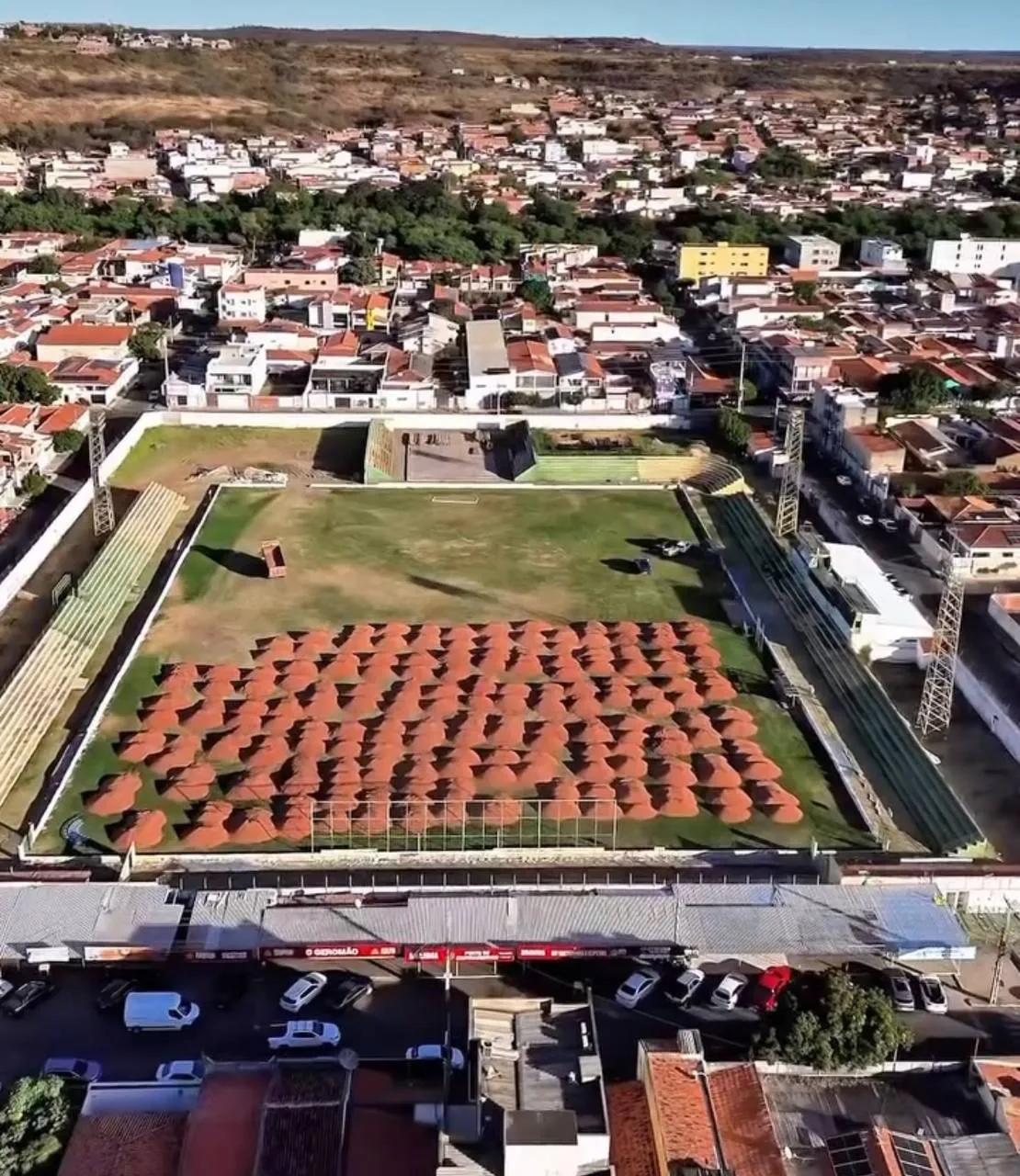 Prefeito Pablo Santos inicia reforma do Estádio Helvídio Nunes que ganhará novo gramado, alambrados e melhorias na estrutura
