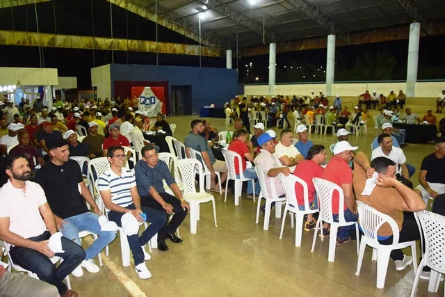 Prefeitura de Itainópolis realiza festa para os pais de alunos da rede municipal