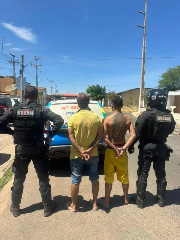 ROCAM intercepta suspeitos, recupera celular furtado e encontra cocaína em Picos