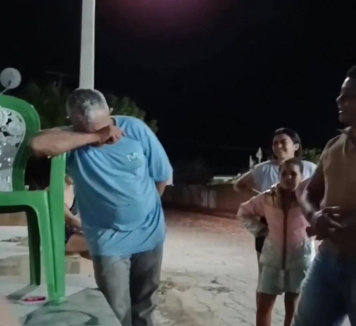 Após perder moto em blitz, agricultor de Francisco Macedo ganha nova moto em vaquinha feita por familiares e amigos