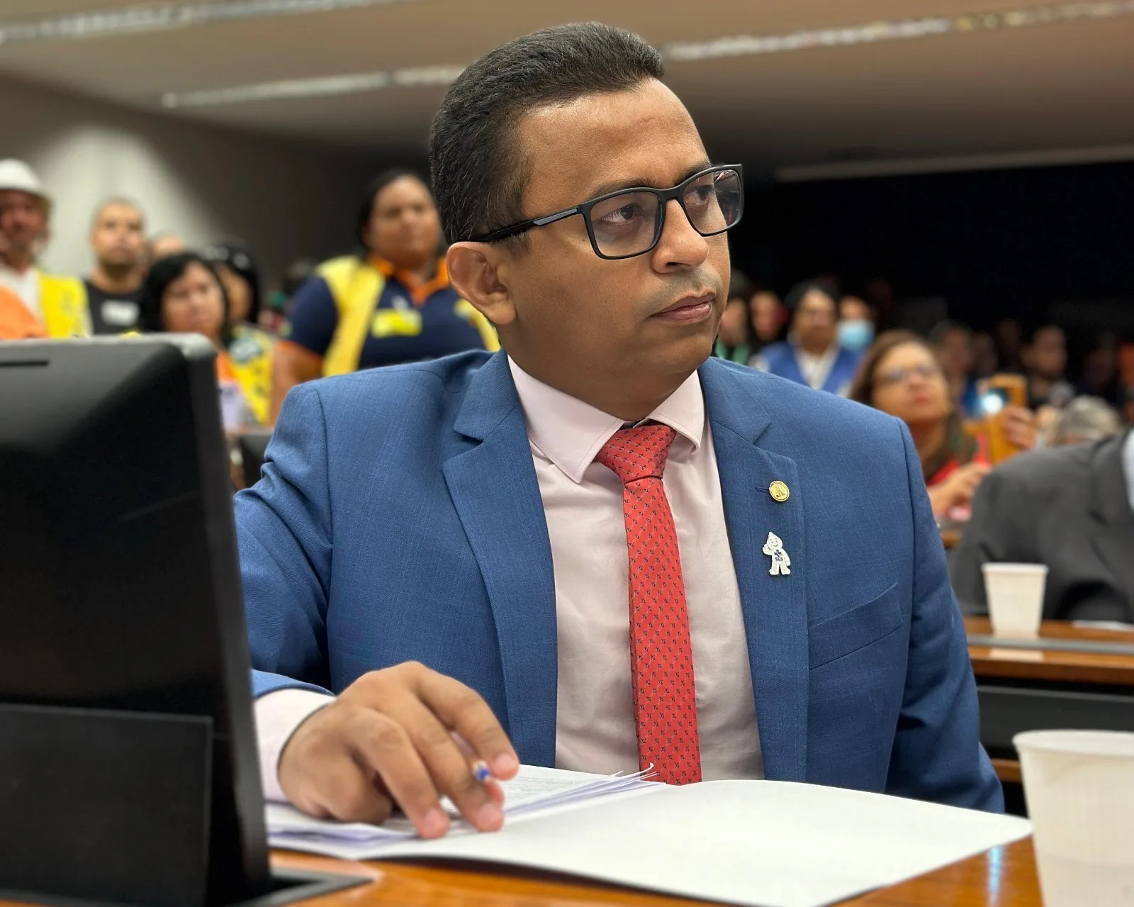 Dr Francisco consegue 10 novas ambulâncias para o Piauí