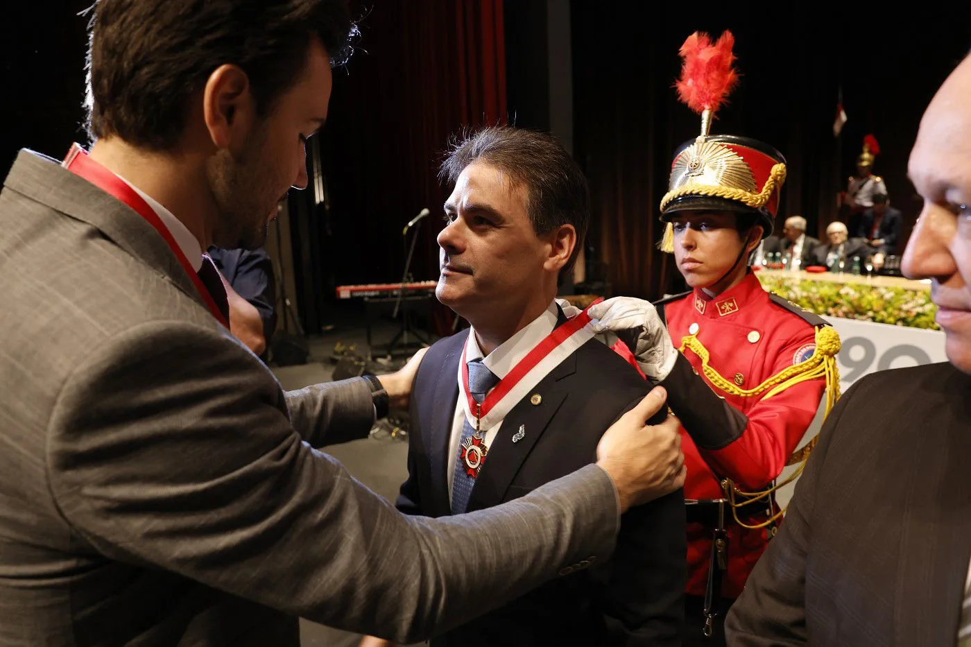 Severo Eulálio é homenageado com Medalha da Ordem do Mérito Legislativo de Minas Gerais