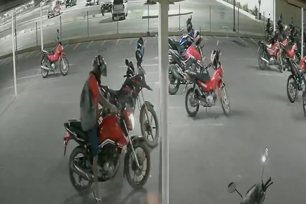 Polícia prende suspeito de furtar capacetes no estacionamento do Piauí Shopping em Picos