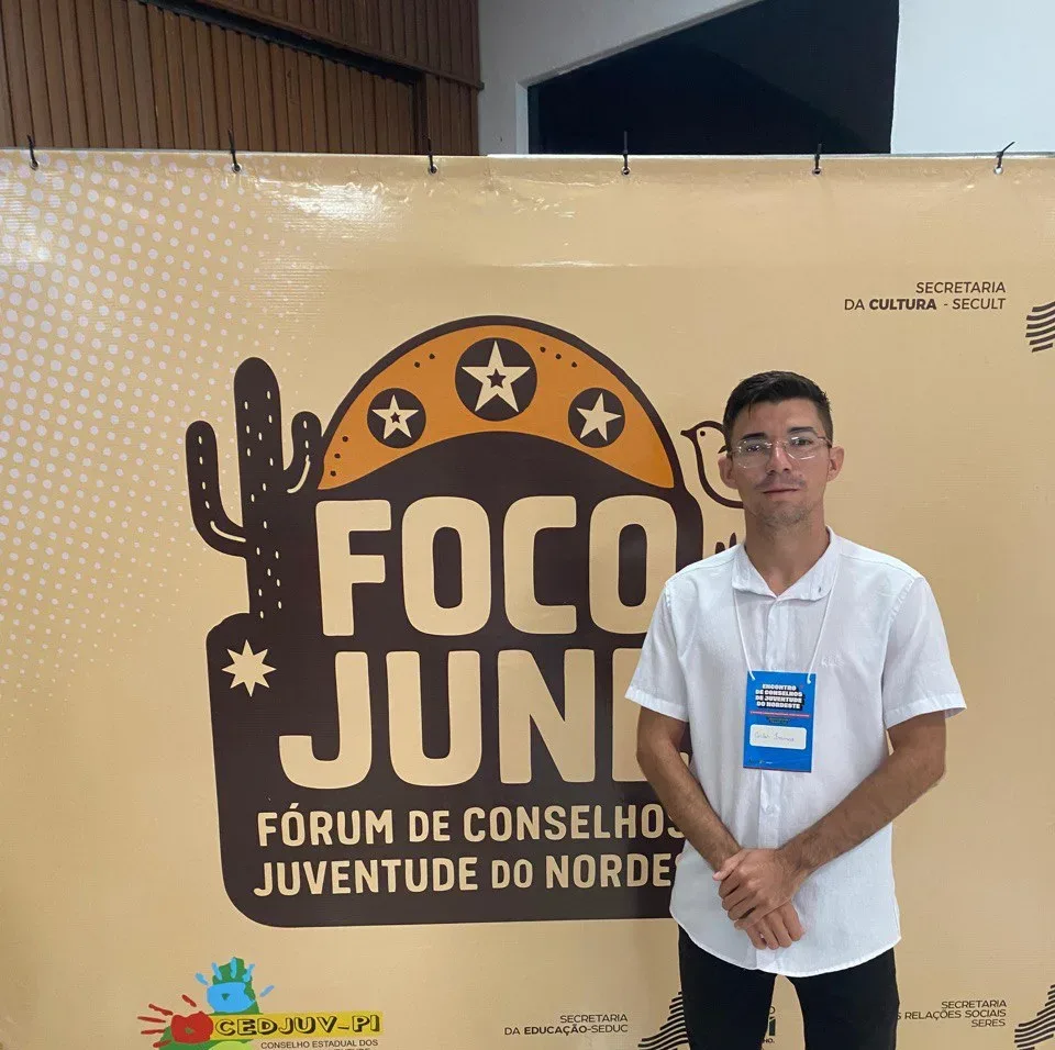 Coordenador da Juventude de Santo Antônio de Lisboa participa de Fórum de Conselhos de Juventude do Nordeste em Teresina