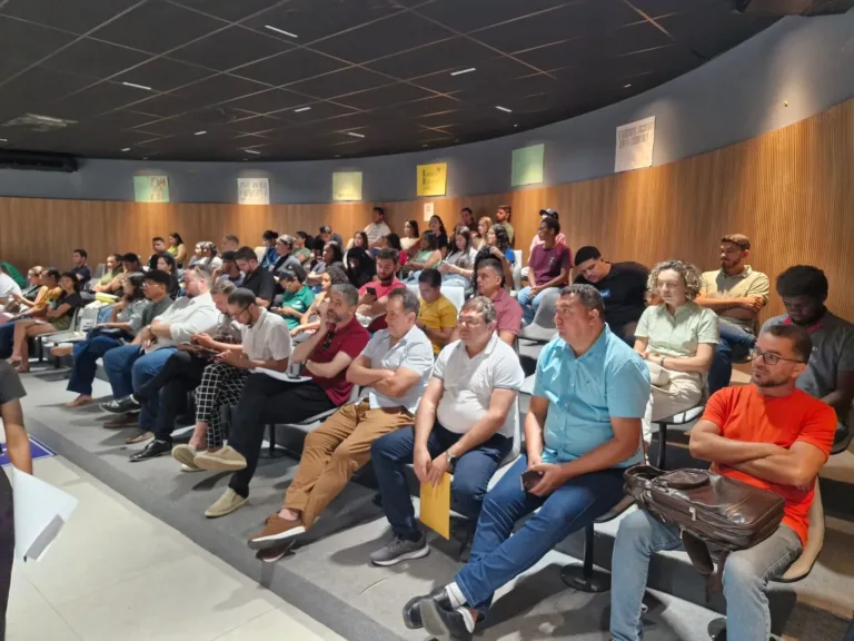 População cobra melhorias no transporte coletivo em audiência pública realizada em Picos