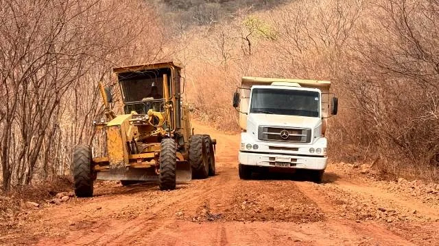 Picos: Recuperação de 28 quilômetros de estradas vicinais chega a Chapada dos Pereiros
