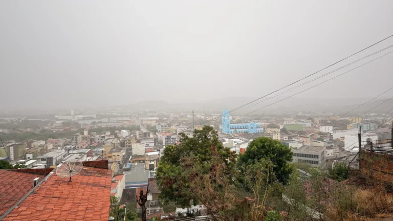 Picos registra chuva de 44 milímetros nesta quinta-feira (20); previsão aponta novas pancadas de chuva