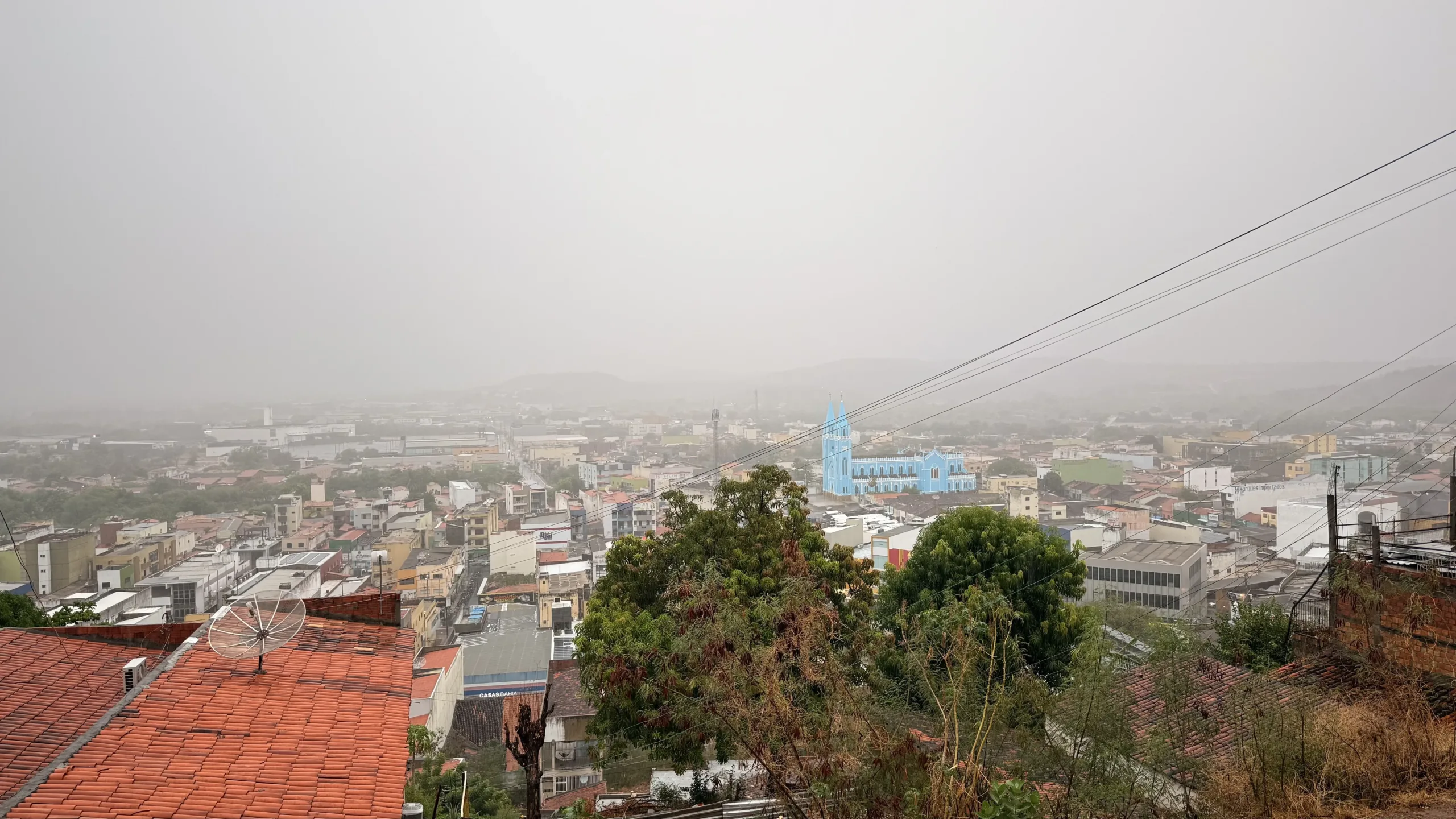 Picos registra chuva de 44 milímetros nesta quinta-feira (20); previsão aponta novas pancadas de chuva
