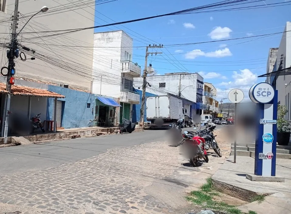 Motocicleta estacionada é furtada em Picos