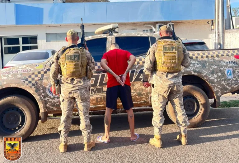PM prende homem em saída temporária natalina por porte ilegal de arma de fogo em Picos