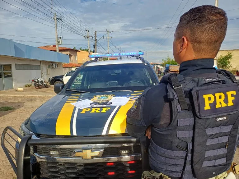 Em Picos, PRF cumpre mandado de prisão por estupro de vulnerável