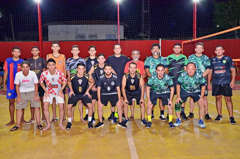 Noite de Jogos Beneficentes reúne equipes de vôlei e futsal em Santo Antônio de Lisboa