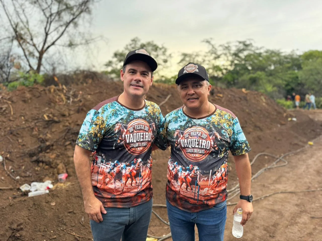 Severo Eulálio prestigia 30ª Festa do Vaqueiro e acompanha inaugurações em Tanque do Piauí
