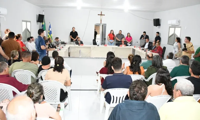 Vereador Rômulo Rodrigues é empossado na Presidência da Câmara de Santo Antônio de Lisboa