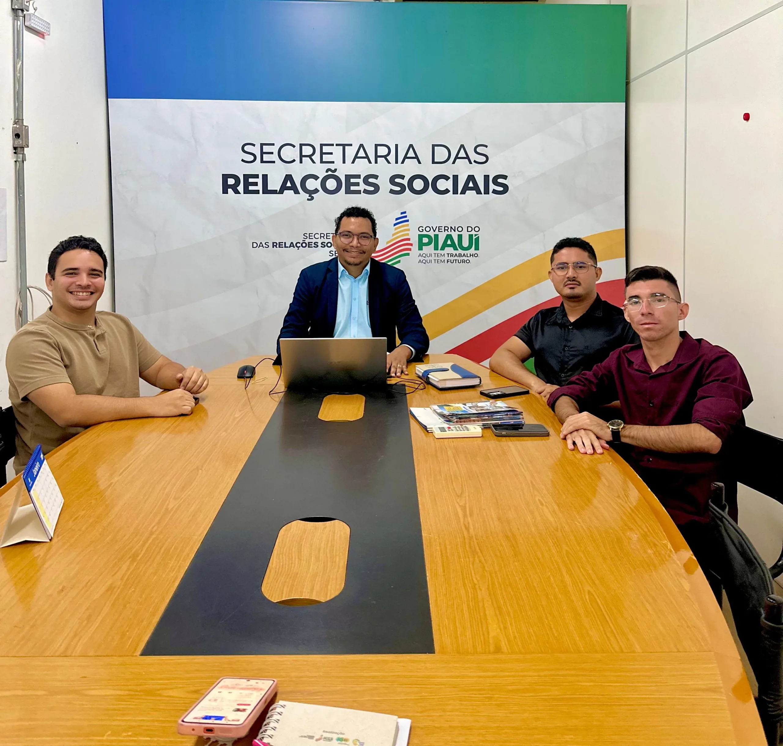 Santo Antônio de Lisboa: Coordenador da Juventude  e secretário da Juventude do PT articulam políticas públicas para a juventude durante agenda em Teresina