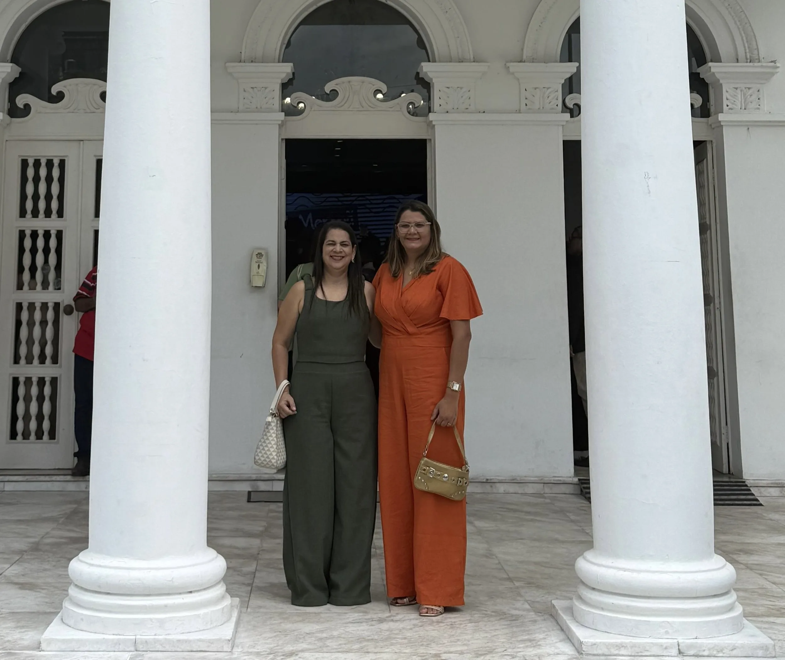 Secretária da Mulher e presidente do Conselho Municipal da Mulher de Santo Antônio de Lisboa participam de solenidade com a presença da ministra das Mulheres e do governador no Palácio de Karnak