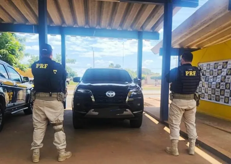 PRF recupera Hilux SW4 com sinais de adulteração na BR-316 e conduz motorista à delegacia