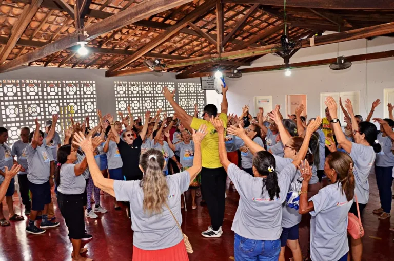 Secretaria de Assistência Social de Santo Antônio de Lisboa promove aula de capoterapia para idosos do Grupo Reviver