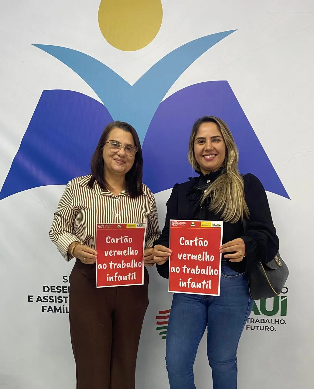 Representantes da Secretaria de Assistência Social de Itainópolis participam de seminário sobre o combate ao trabalho infantil
