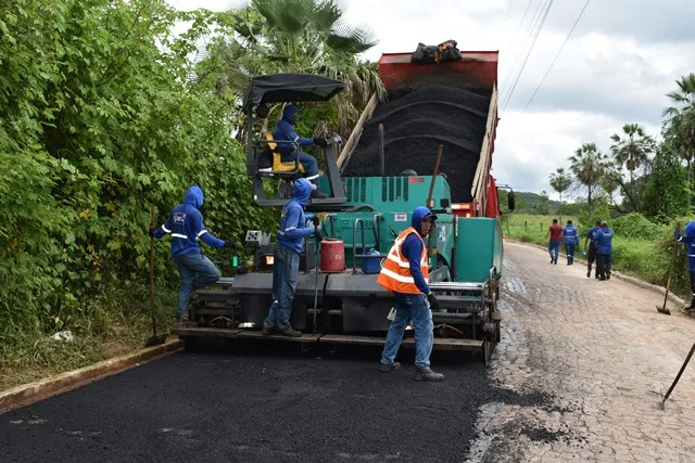 Picos é contemplada com mais 45.000m² de asfalto