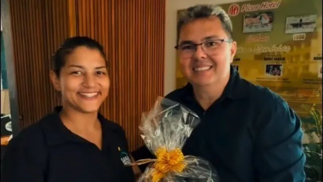 Colégio Machado de Assis recebe visita da judoca Sarah Menezes