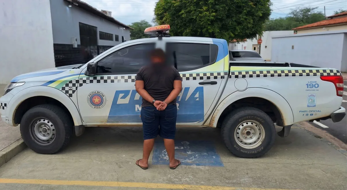 Jovem é preso após xingar policiais nas redes sociais depois de ter moto apreendida em Pio IX