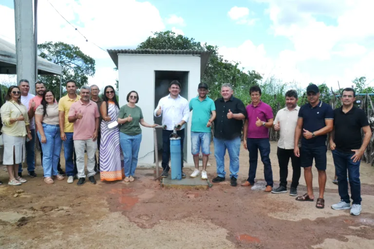 Comunidade Mata celebra inauguração de sistema de abastecimento de água em Ipiranga do Piauí