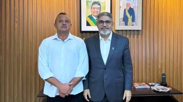 Prefeito de Itainópolis se reúne com Secretário de Segurança Pública do Piauí para trata de reforço no policiamento
