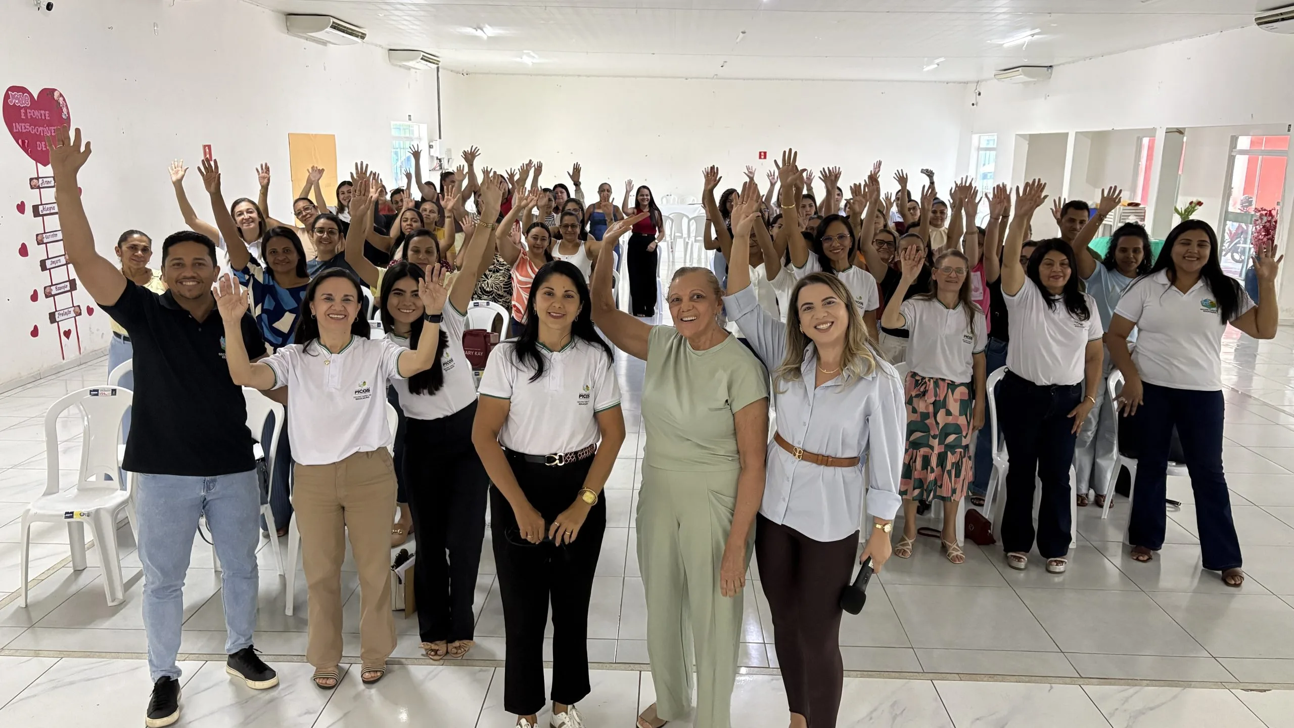 Projeto “Cuidar de Quem Cuida” promove acolhimento e fortalecimento da saúde mental de professores da rede municipal em Picos