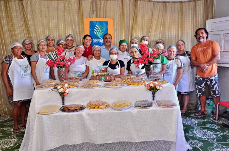 Prefeitura de Santo Antônio de Lisboa promove curso de produção de doces e salgados para moradoras dos bairros Cohab e Xique-Xique