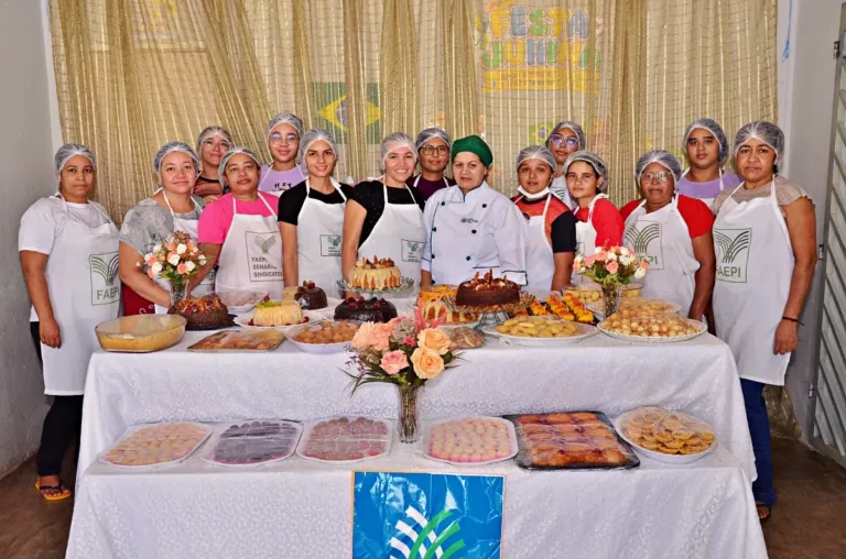 Prefeitura de Santo Antônio de Lisboa realiza curso de produção de doces e salgados no bairro Acampamento