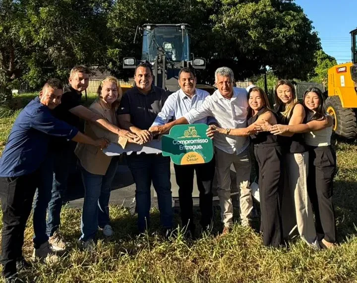 Emenda de Júlio César garante máquina carregadeira para Geminiano