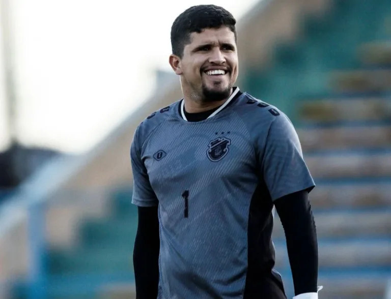 SEP anuncia goleiro vice-campeão estadual como primeiro reforço para o Piauiense Série B 2026