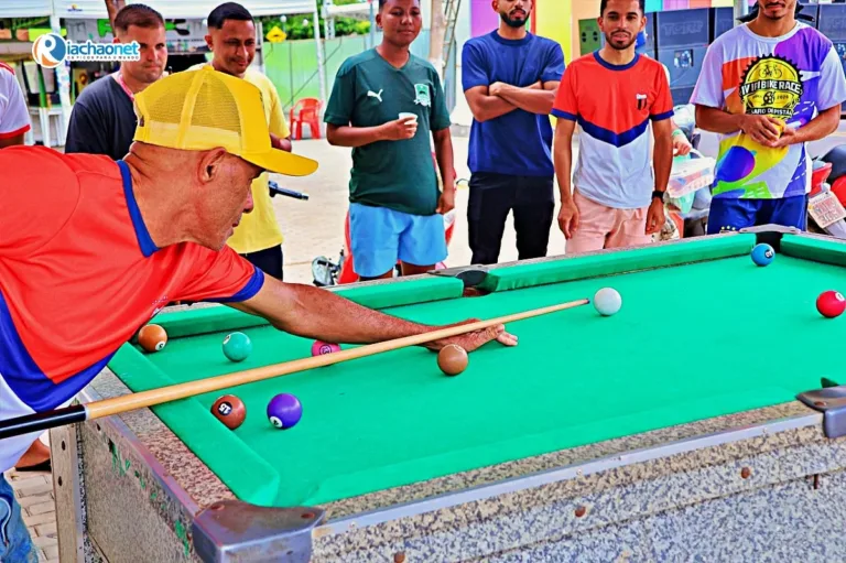 Competições esportivas movimentam o terceiro dia da SDJ com torneios de dominó e sinuca e jogos de futsal em Ipiranga do Piauí