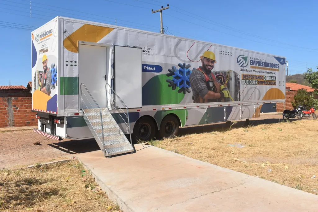 Parceria entre Prefeitura de Picos e Governo do Estado oferta Curso de Refrigeração Residencial no bairro Morada Nova