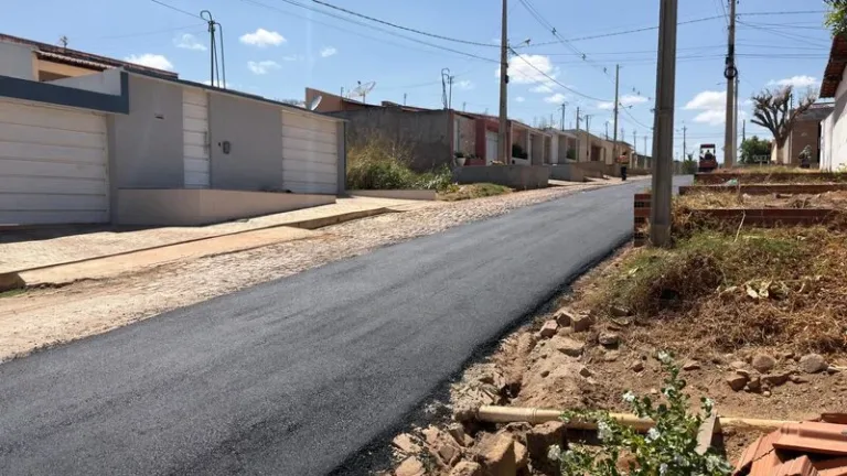 Loteamento Sá Urtiga recebe pavimentação asfáltica inédita dentro do novo pacote de obras em Picos