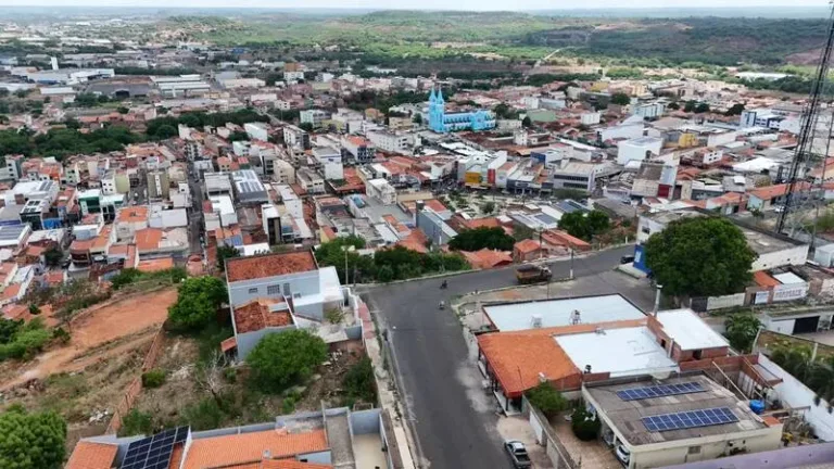 Prefeitura de Picos iniciará mapeamento aéreo da zona urbana para projeto de georreferenciamento