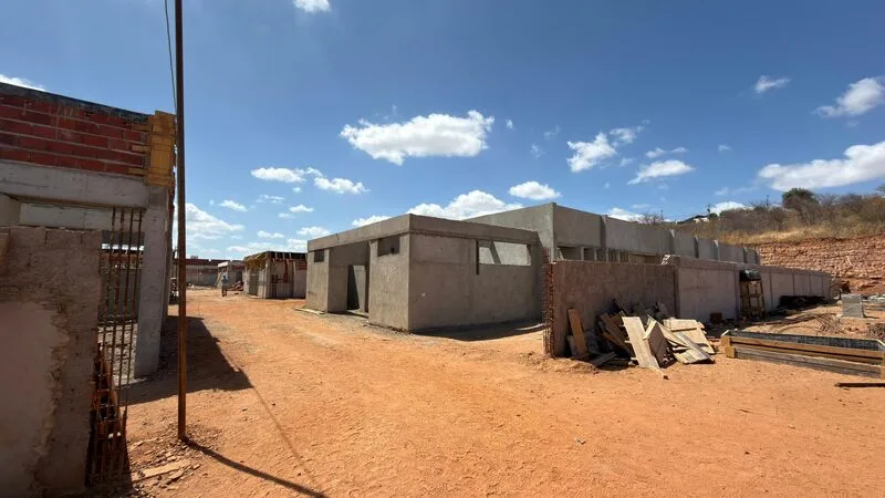 Obra da nova escola do Belo Norte chega a 50% de execução e amplia investimentos na Educação de Picos