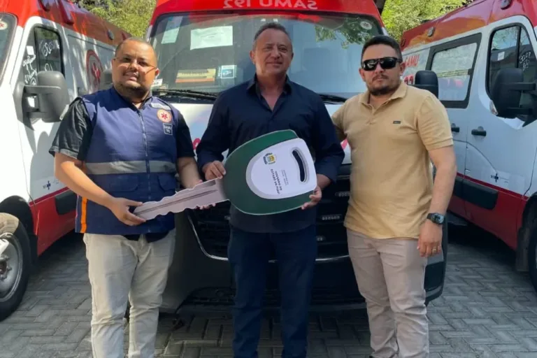 Itainópolis recebe nova ambulância do SAMU por meio do Novo PAC